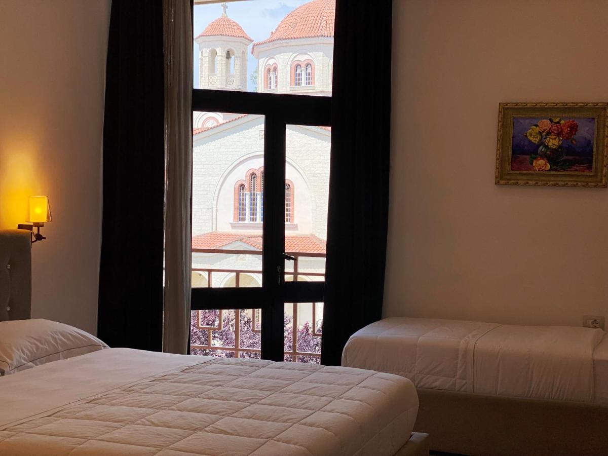 Hotel Republika Berat Extérieur photo