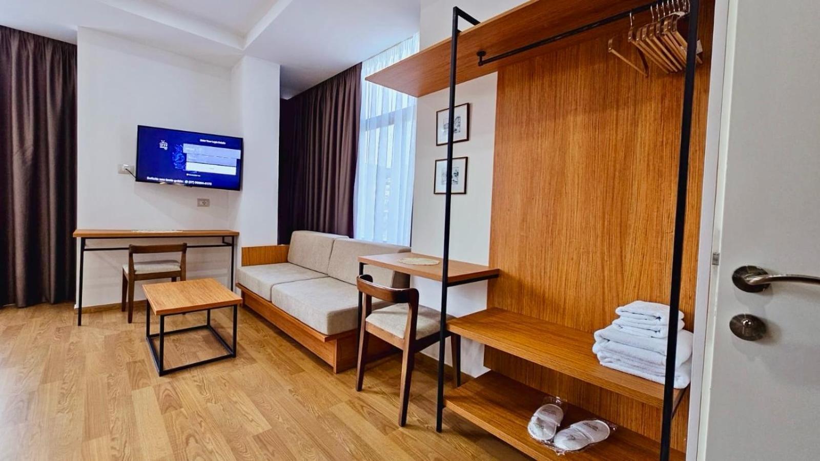 Hotel Republika Berat Extérieur photo